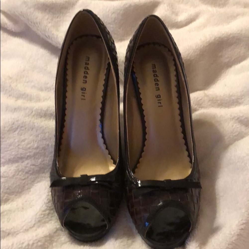 Brown Basket Weave open toed heels